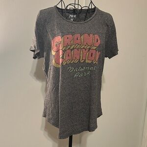 Tailgate Vintage Gray Graphic Women's T-Shirt Grand Canyon Size M